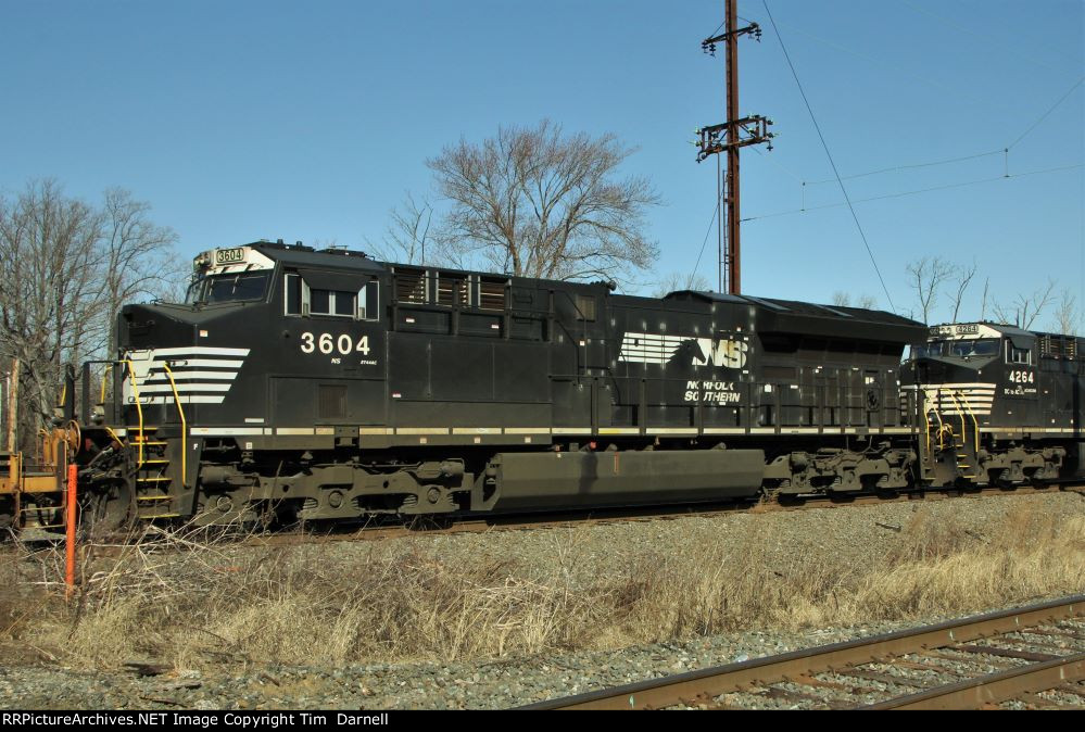 NS 3604 on 26T